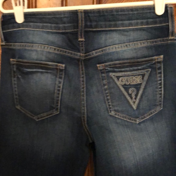 Guess Jeans - Picture 3 of 6